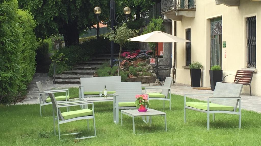 Hotel Villa San Fedele Сан-Феделе-Интельви Экстерьер фото