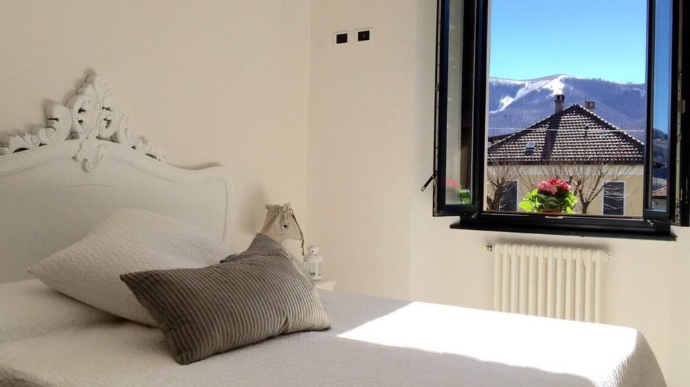 Hotel Villa San Fedele Сан-Феделе-Интельви Экстерьер фото