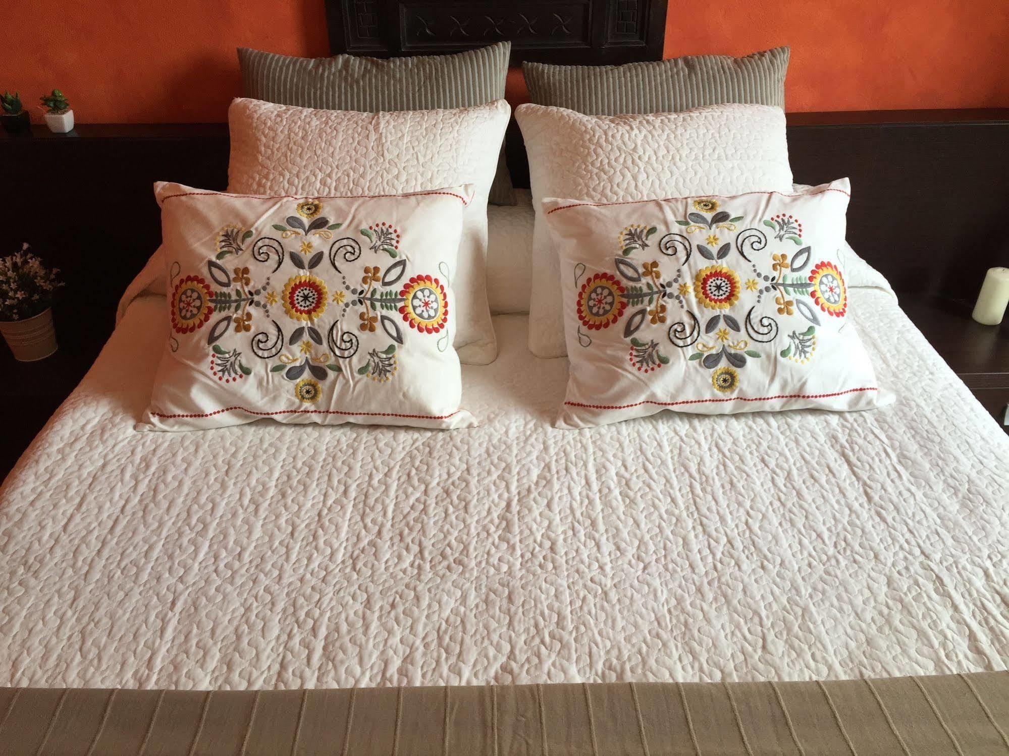 Hotel Villa San Fedele Сан-Феделе-Интельви Экстерьер фото