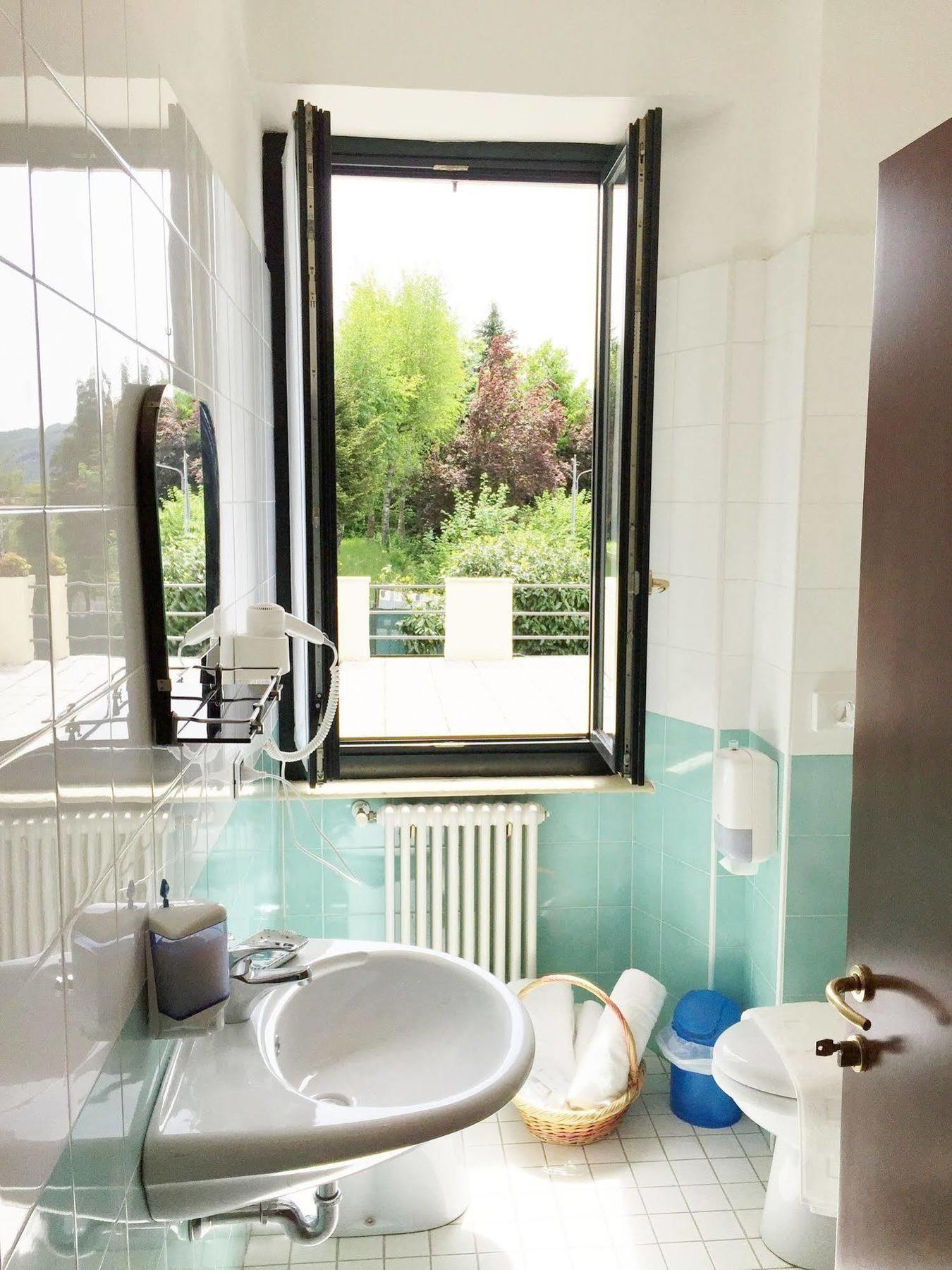 Hotel Villa San Fedele Сан-Феделе-Интельви Экстерьер фото